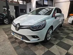 Renault clio tce 90 cv 5 portes. Gps. 2 places ...