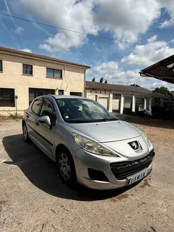 Peugoet 207