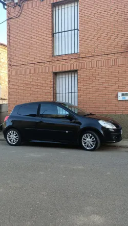 RENAULT Clio 1.2 Authentique eco2