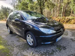 Peugeot 206 Peugeot 2004 boas condições de uso