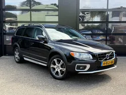 Volvo XC70 2.0 D4 163ch MOMENTUM - Toit ouvrant Caméra de recul Xénon
