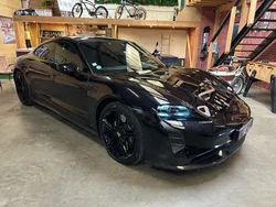 Porsche Taycan TURBO S 761ch Français Céramique/Toitpano/Bose/Siègesventilés Pack SportDesign Carbone