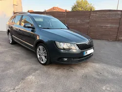 Skoda Superb COMBI 2.0 TDI 140cv distrib et vidange bva ok 7990