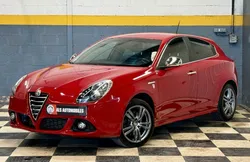 Alfa Romeo Giulietta Trofeo 2.0 JTDM / 150ch Din / Radar AV / AR / Kit Bluetooth