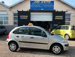 Belle C3 essence 128.200kms possibilité garantie 12 / 24 / 36 mois