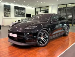 Porsche Macan 4