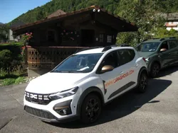 Dacia sandero stepway tce 110 ch extreme blanc glacier