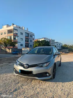 Toyota Auris 1.4 D-4D Com. +P.Techno+P.Sport