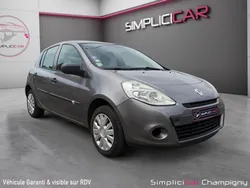 RENAULT CLIO III 1.2 16V 75 cv Expression Climatisation - Très faible kilométrage - Garantie 12 mois