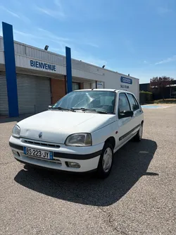 Renault Clio 1.2 essence Chipie – CT favorable – 182 400 km