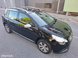 Peugeot 2008 1.2 PureTech Crossway