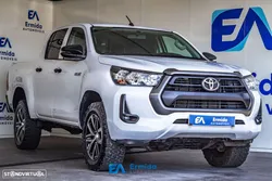 Toyota Hilux 2.4 D-4D 4WD CD CH