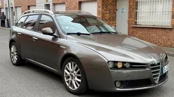 Alfa Romeo 159 1.9 jtd 120chevaux facilité de paiement 3x 4x jusqu'à 4000 EURO PAR CB