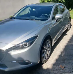 Mazda 3 skyactive -d 1.5 105cv