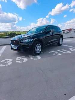 Jaguar F-pace