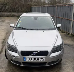 Volvo S40 2004 - 2.5 T 220 ch MOMENTUM / AUTOMATIQUE / MOTEUR HS