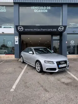 Audi A4 3.2 FSI quattro