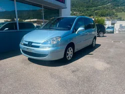 Peugeot 807 2.0 HDi 136 ch – 2007 – 129 672 km – Dépôt-Vente – Carnet d'entretien – Garantie 12 mois possible