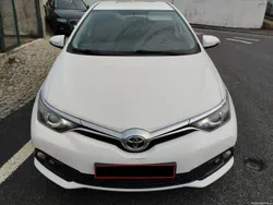 Toyota Auris 1.4 D-4D Comfort c/ A/C - 5 Lugares - NACIONAL - C/ GARANTIA