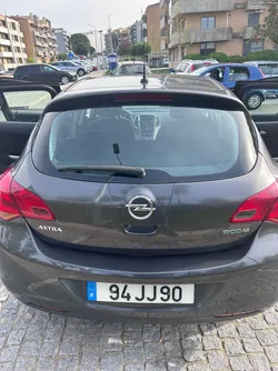 Opel Astra 1300