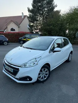 Peugeot 208 1.5 blue hdi