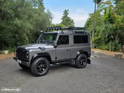 Land Rover Defender 90 Station Wagon SE