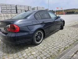 BMW 320 sedan