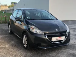 Peugeot 208 1.2i 2015