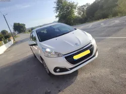 Peugeot 208 1.6.HDI 100cv 2017