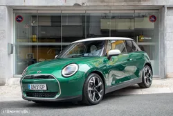 MINI 3 Portas Cooper E Favoured M