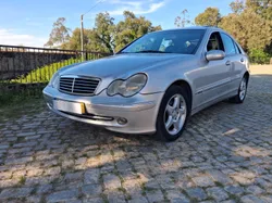 Mercedes-Benz C 270 Como novo