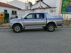 Mitsubishi L200 stracar