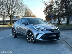 Toyota C-HR 1.8 Hybrid Square Collection