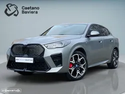 BMW iX2 eDrive20 Pack Desportivo M Pro