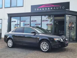 AUDI A4 A4 v6 2.5 TDI 163 ch Pack Plus Multitronic A / VÉHICULE FRANÇAIS / CARNET D'ENTRETIEN AUDI / CUIR