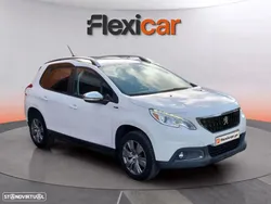 Peugeot 2008 1.2 PureTech Style