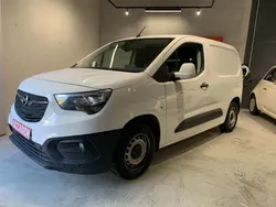 Opel Combo (4) 1.2 110ch L1H1/Standard Cargo