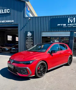 Volkswagen Golf 8 GTI 2.0 TSI DSG7 - Facelift - 265 Ch - toit ouvrant - Sièges chauffants, ventilés, électriques - MALUS PAYE