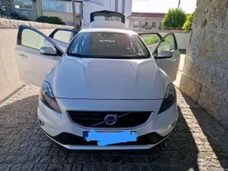 Volvo V40 R-Design 2.0 D2 2015