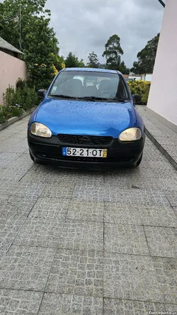 Opel Corsa 1.2 4 cilindros direção assistida