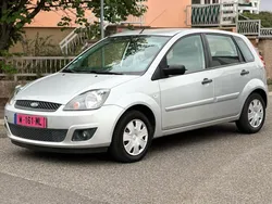 Ford Fiesta 1.2 75ch Ghia Clim/Ordi de bord/Prise Aux/CT OK