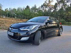 Hyundai Veloster coupe