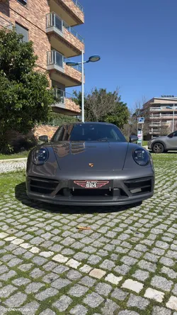 Porsche 911 (992) Carrera 4 GTS PDK