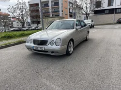 Mercedes-Benz E 320 CDI ADVANTGARDE - NACIONAL (225.000 KM!)