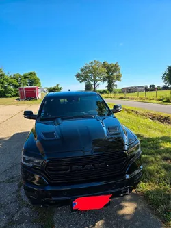 DODGE RAM 1500 5,7 HEMI V8 Bioéthanol Limited Night Edition