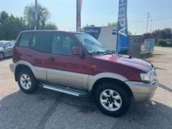 Nissan terrano 2 2.7 turbo diesel 3 portes superbe état