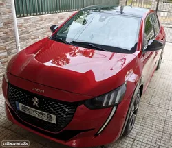 Peugeot 208 1.2 PureTech GT EAT8