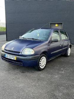 Renault Clio 1.1