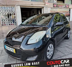 Toyota Yaris 1.0 i   com  Ac   ( Viatura  Nacional )