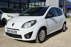 Renault TWINGO II 1.2 16V 75CH NIGHT&DAY